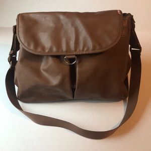 Crossbody diaper bag